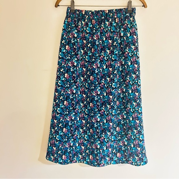 Floral A-Line Bohemian Flow Women's Navy Rayon Skirt Size Large LCSW Camrose - Picture 1 of 12